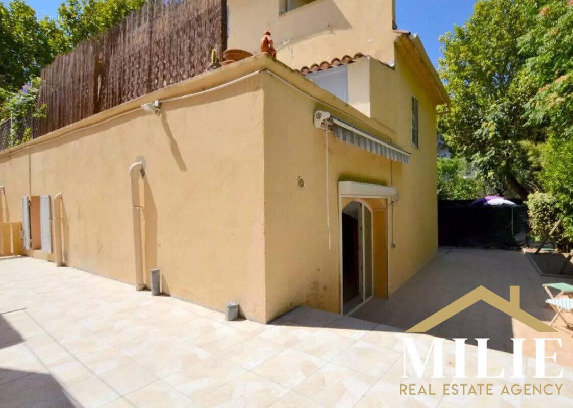 Appartement à MARSEILLE-10E