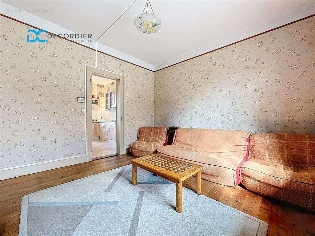 Neuvecelle maison a renover proche lac - photo 5