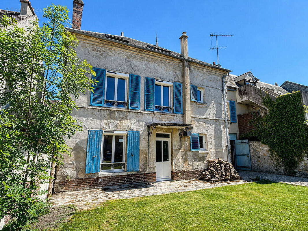 Maison à NANTEUIL-LE-HAUDOUIN