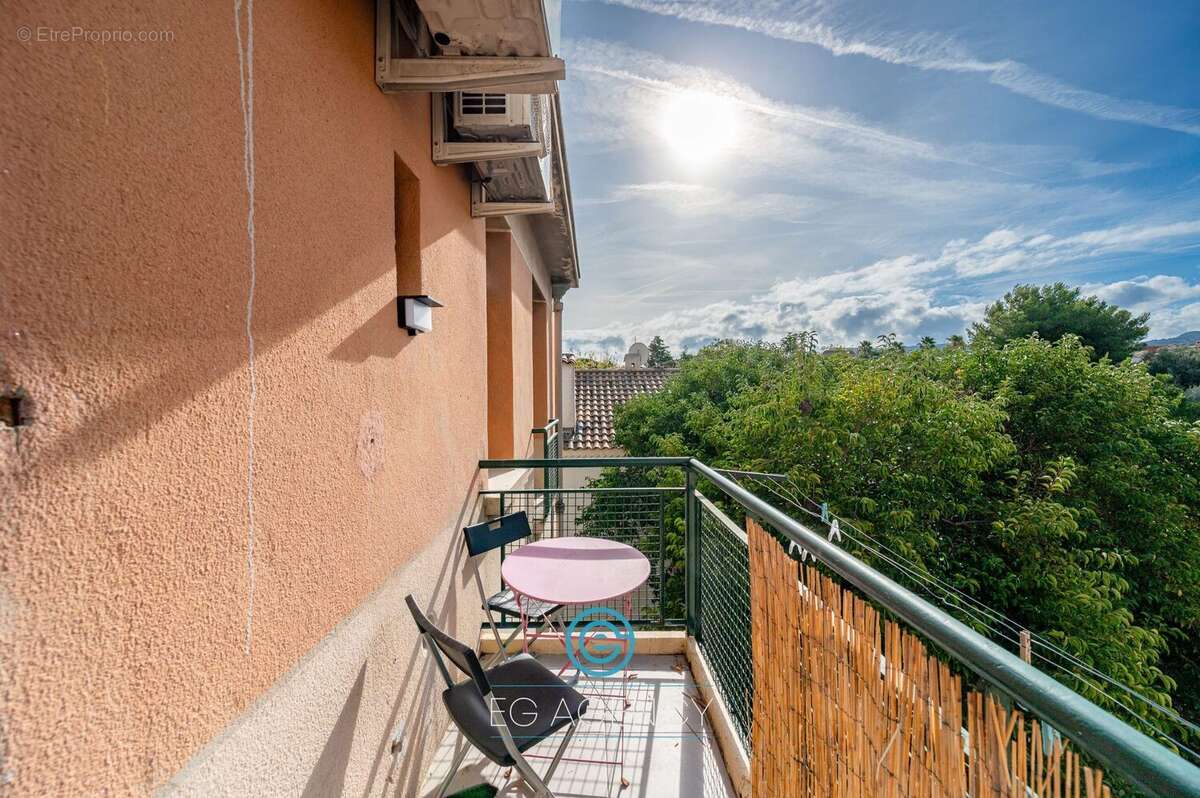 Appartement à MARSEILLE-9E