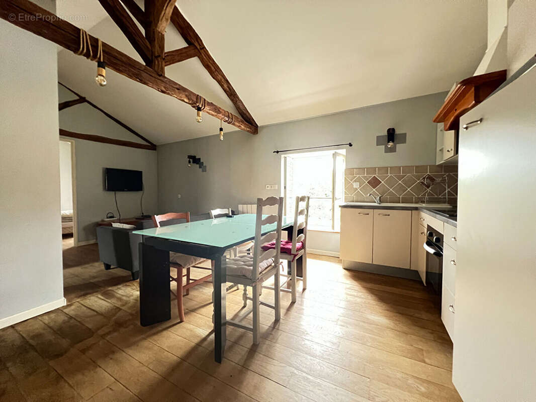 Appartement à MAZEROLLES