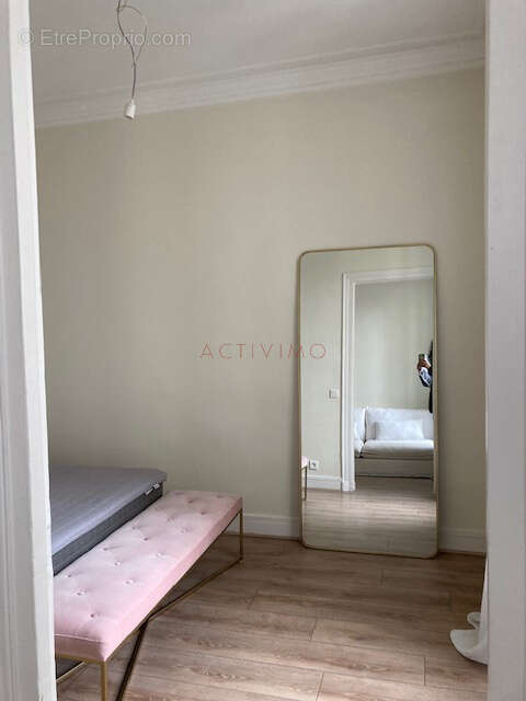Appartement à PARIS-7E