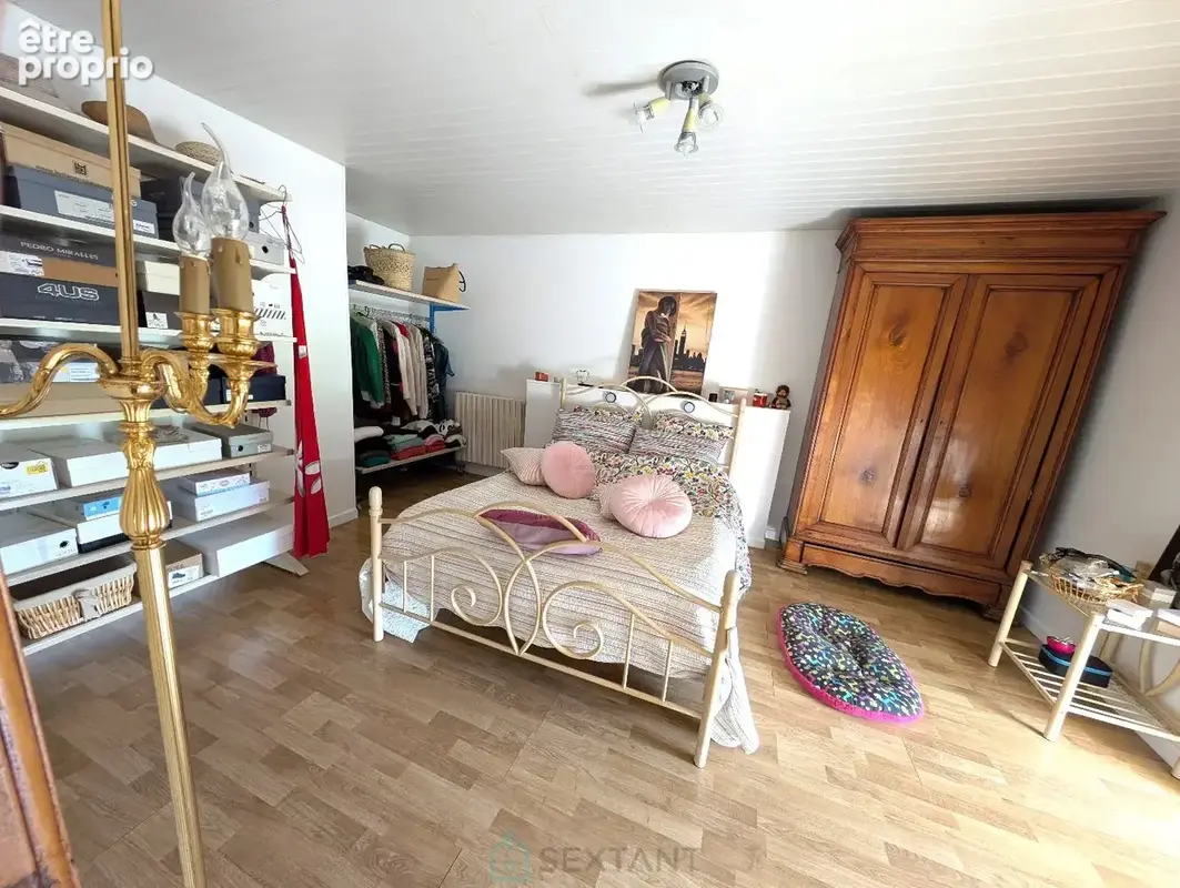 Charmante longère avec T2 indépendant sur 3400 m2 - photo 7