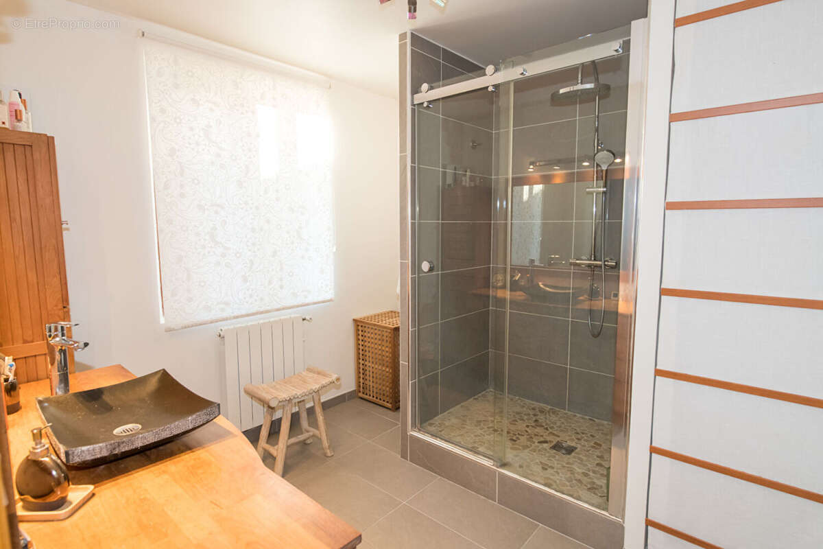 Maison à FEUCHEROLLES