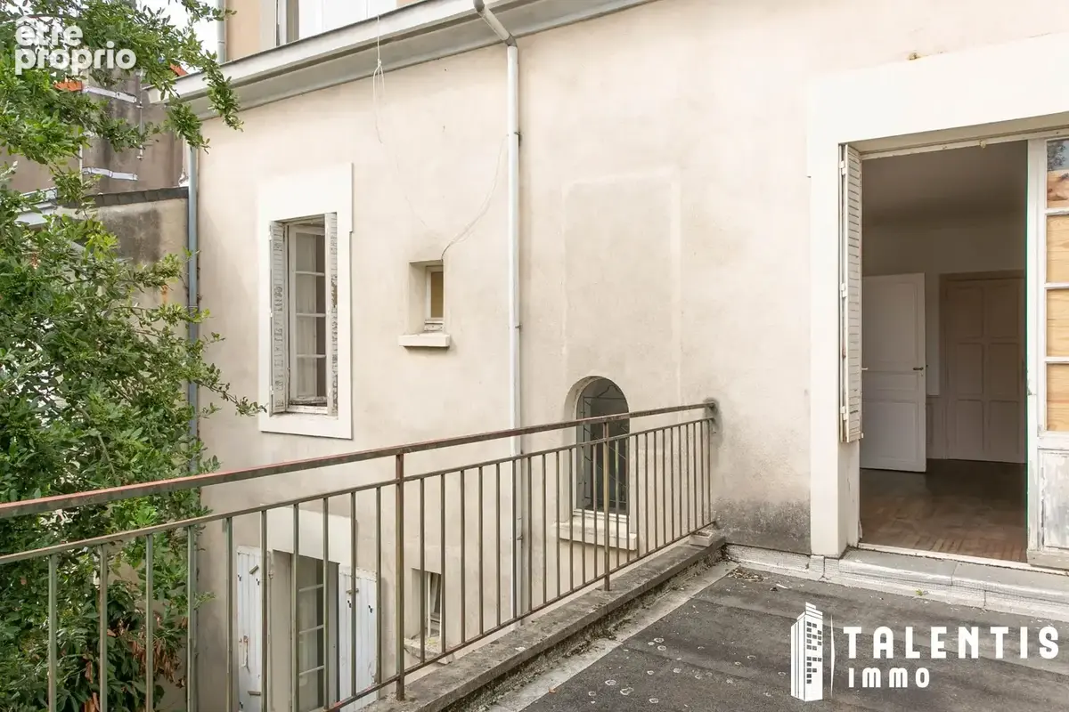 Maison 12 pièces 209 m² à vendre à Reze (44400) - photo 2