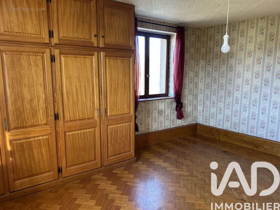 Maison 167 m² à Neuville  - photo 6