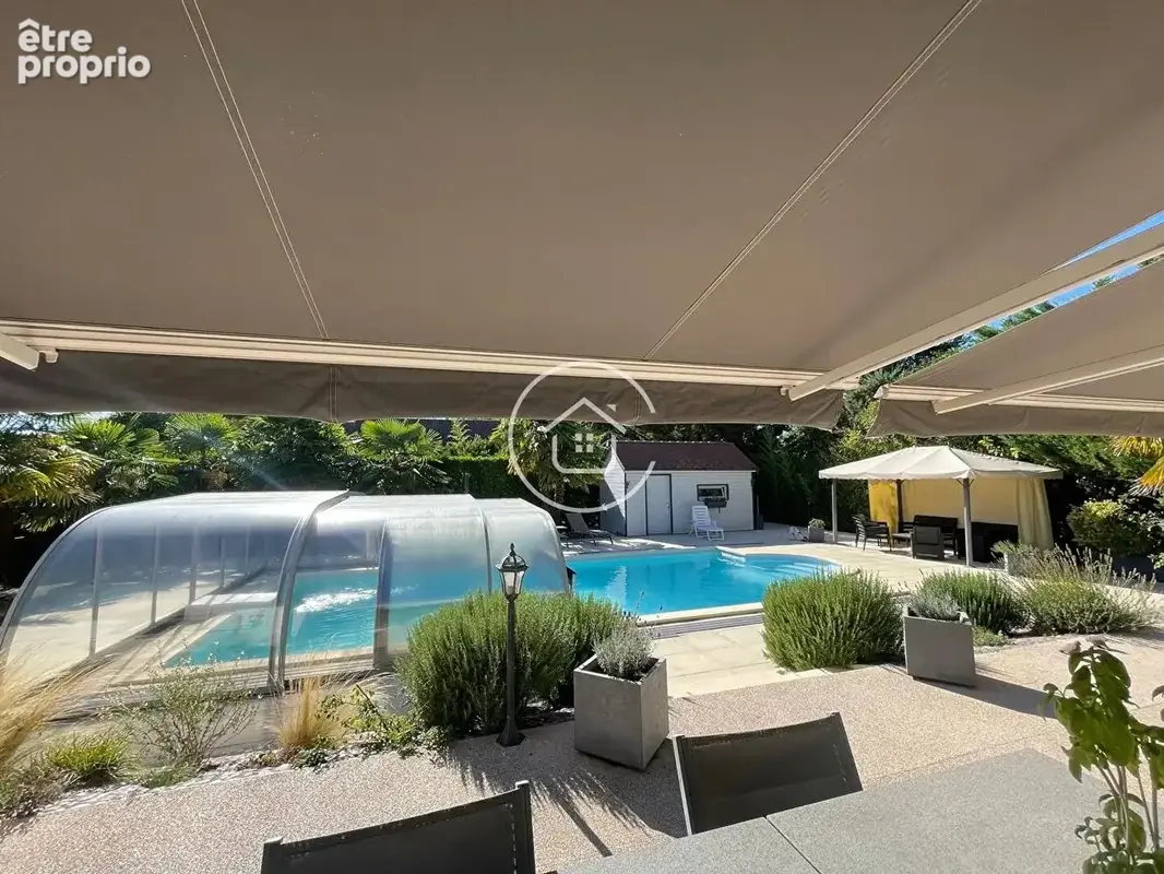 Chailles ? Maison avec piscine et parc de plus de 6 000 m² - photo 2