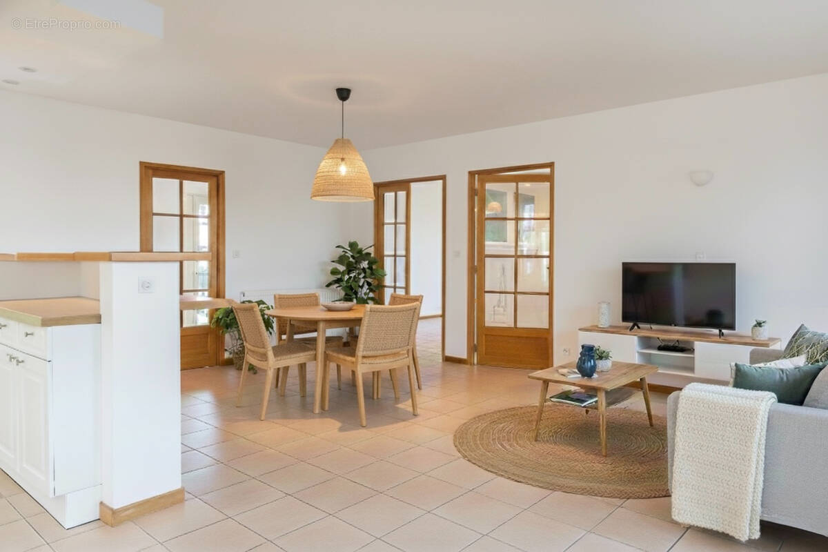 Appartement à SAIN-BEL