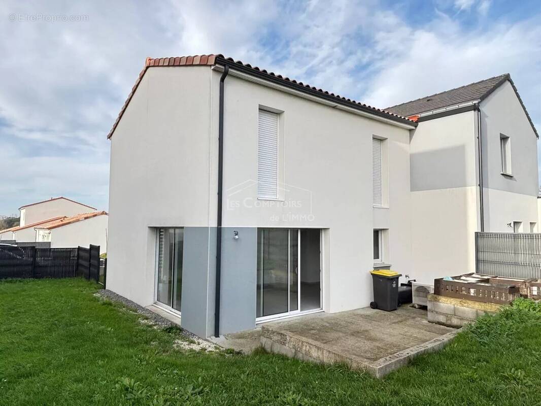 Maison à SAINT-MICHEL-CHEF-CHEF