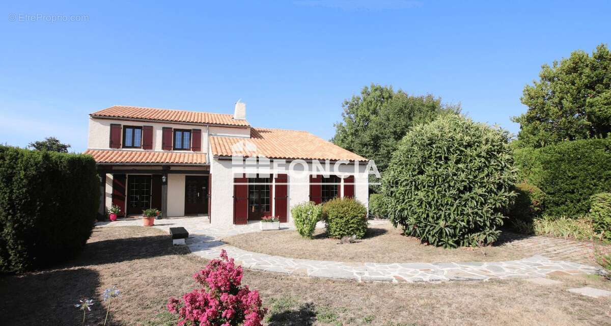 Maison à SALLES-SUR-MER