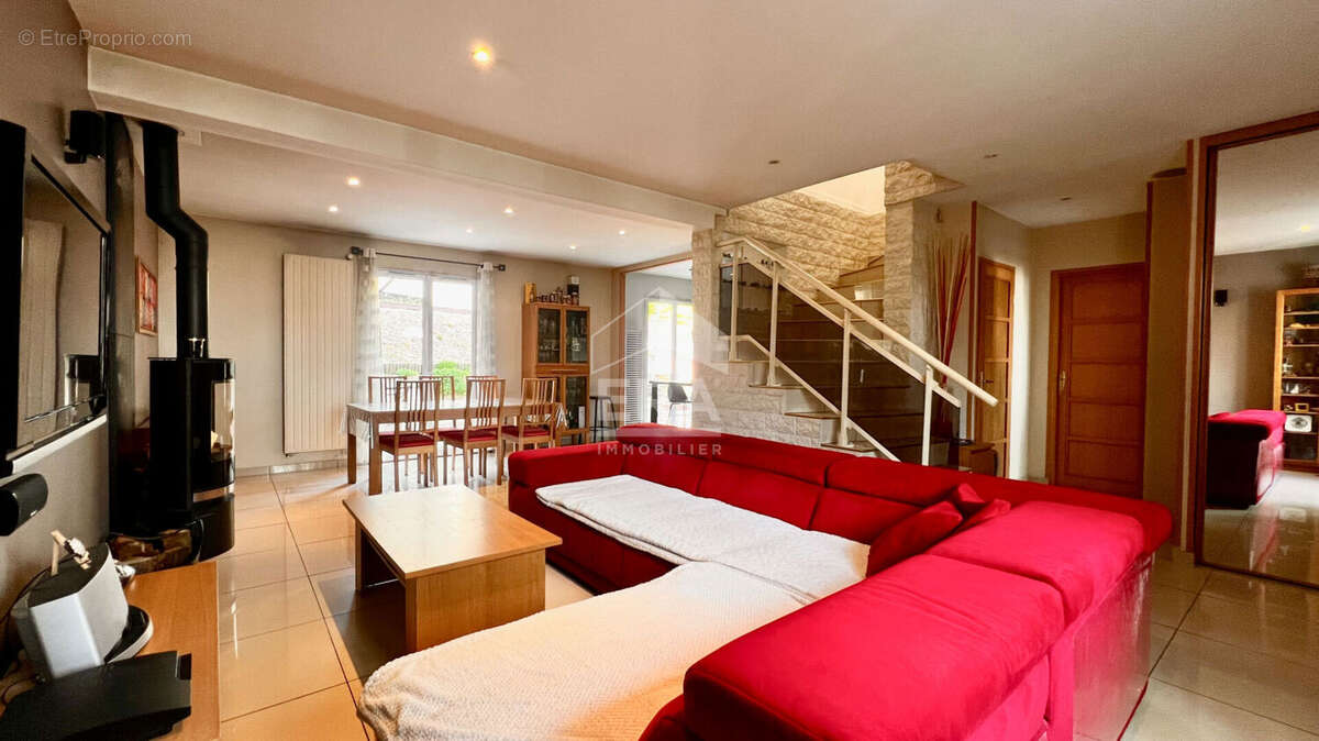 Maison à JUVISY-SUR-ORGE