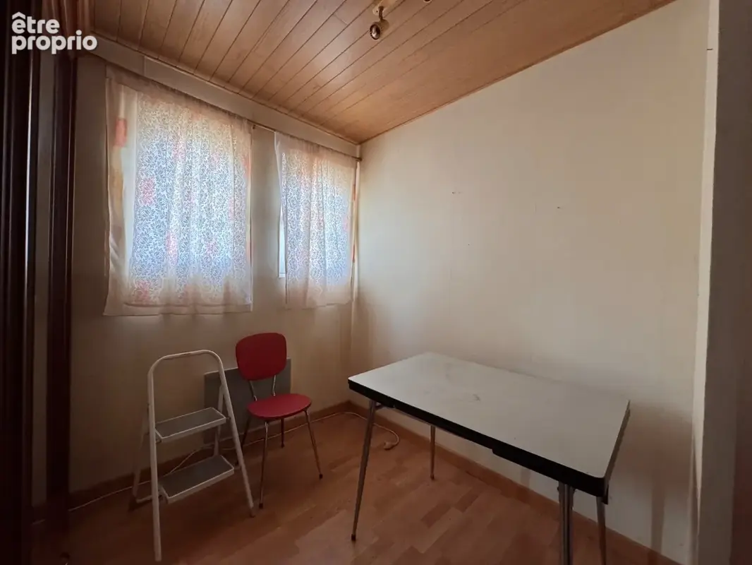 Maison T3 avec étang et grenier aménageable sur 2 183 m² de terrain – Plouguin - photo 9