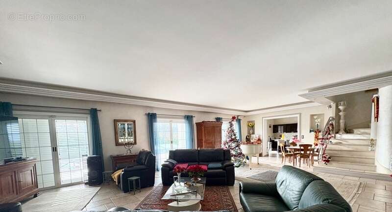 Maison à TRANS-EN-PROVENCE