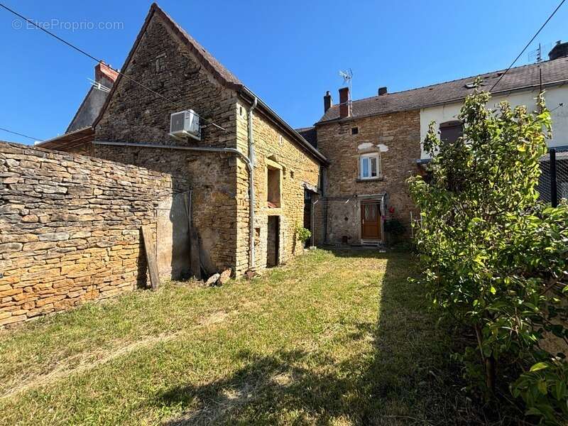 Maison à vendre 3 pièces GENOUILLY (71) - photo 2