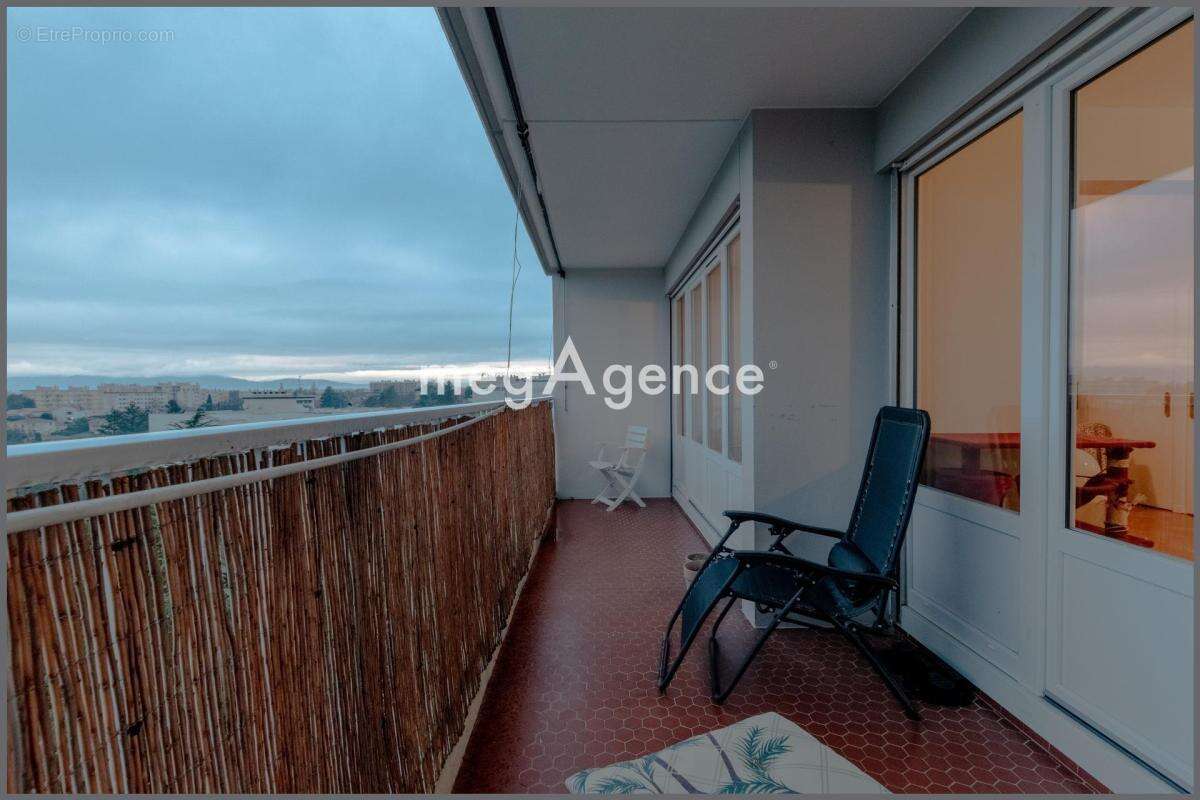 Appartement à SAINTE-FOY-LES-LYON