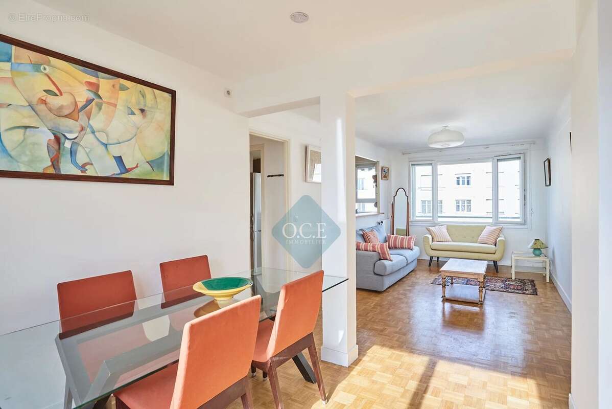 Appartement à PARIS-11E