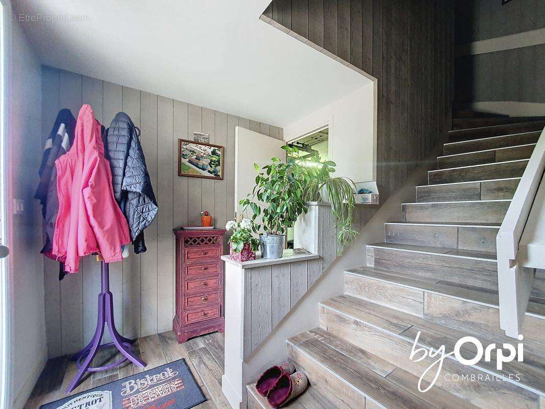 Maison à SAINT-GEORGES-DE-MONS