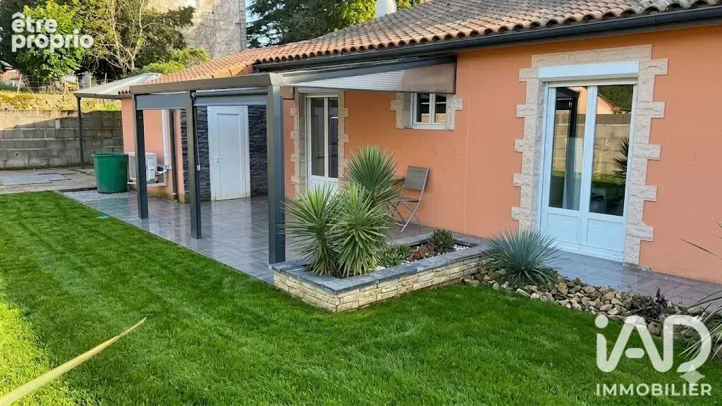 Photo 1 - Maison à LA TRIMOUILLE