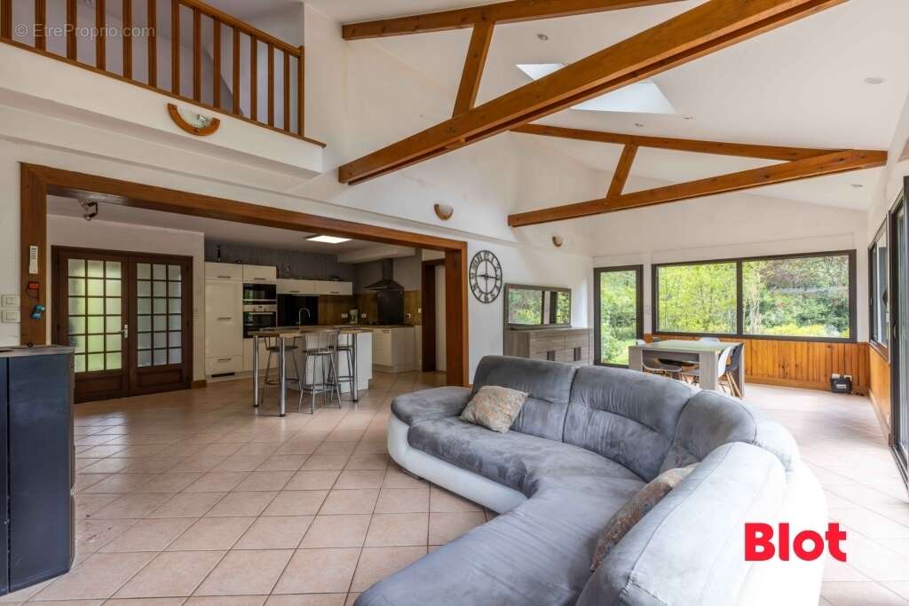 Maison à SAINT-MEDARD-SUR-ILLE