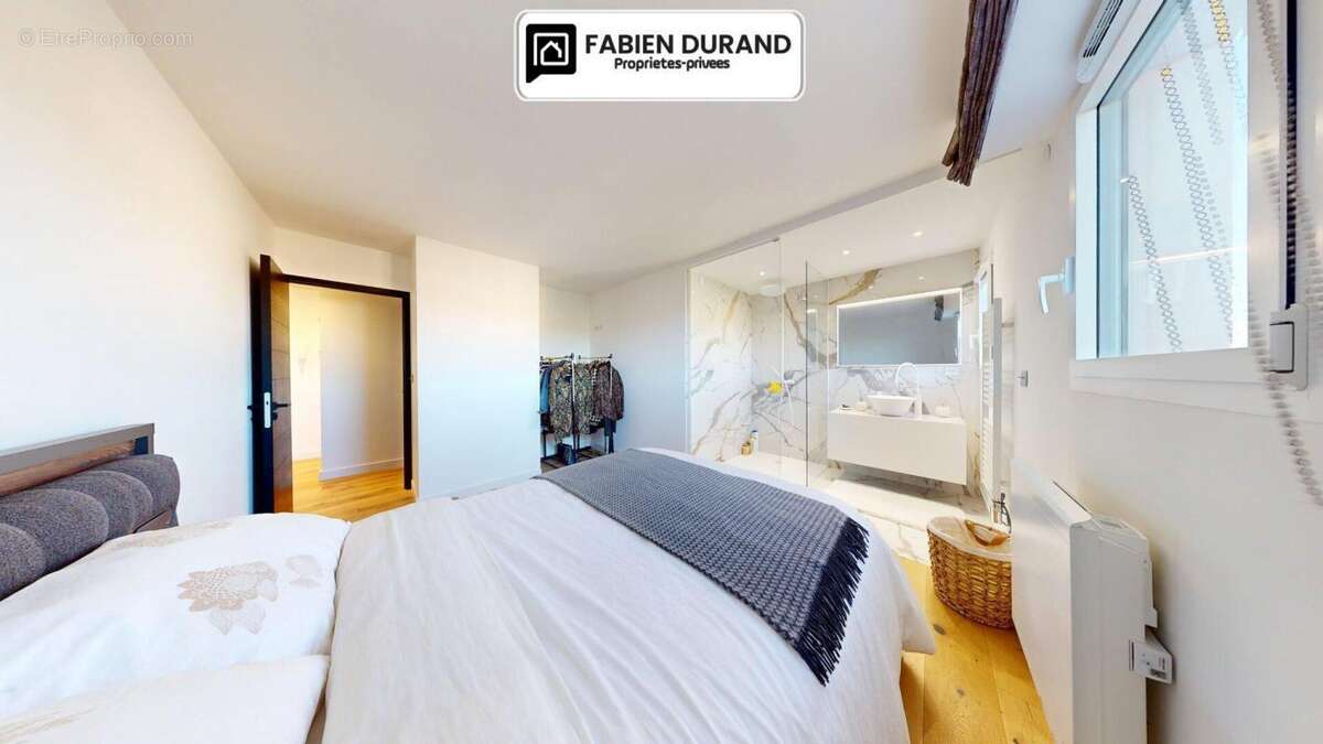 Appartement Unique à Frejus  Plage 3 pièce(s) 70 m2 avec Garage Cave Parking - photo 8