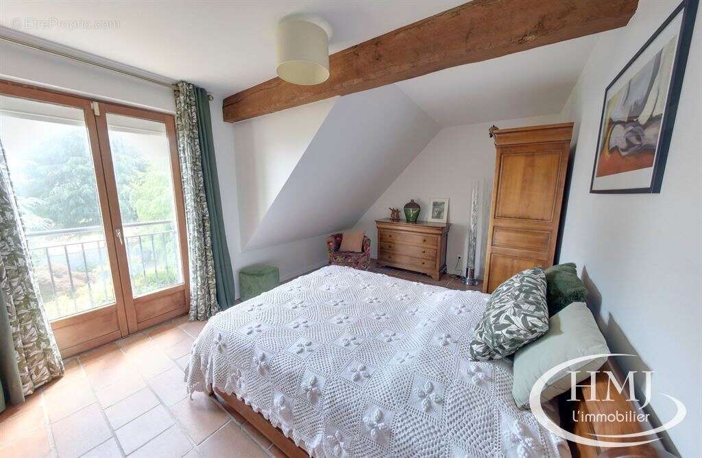 Maison à COURCOURONNES