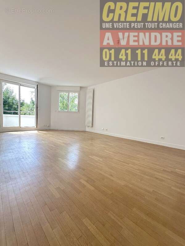 Appartement à COURBEVOIE