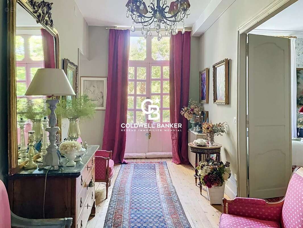 Hôtel particulier de caractère – Saint-Jean-d’Angély - photo 3