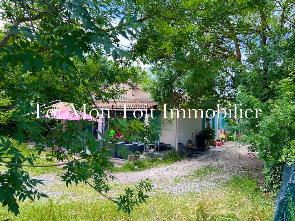 Maison à SAINT-THEODORIT