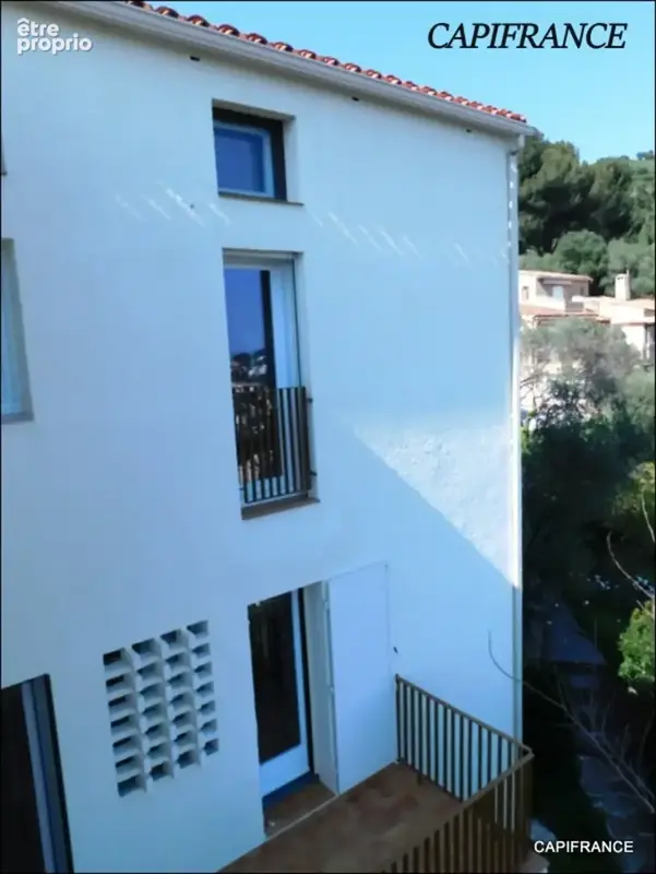 HYERES (83) Maison individuelle vue mer avec terrasse sur 5 000 m² de terrain/double garage - photo 28