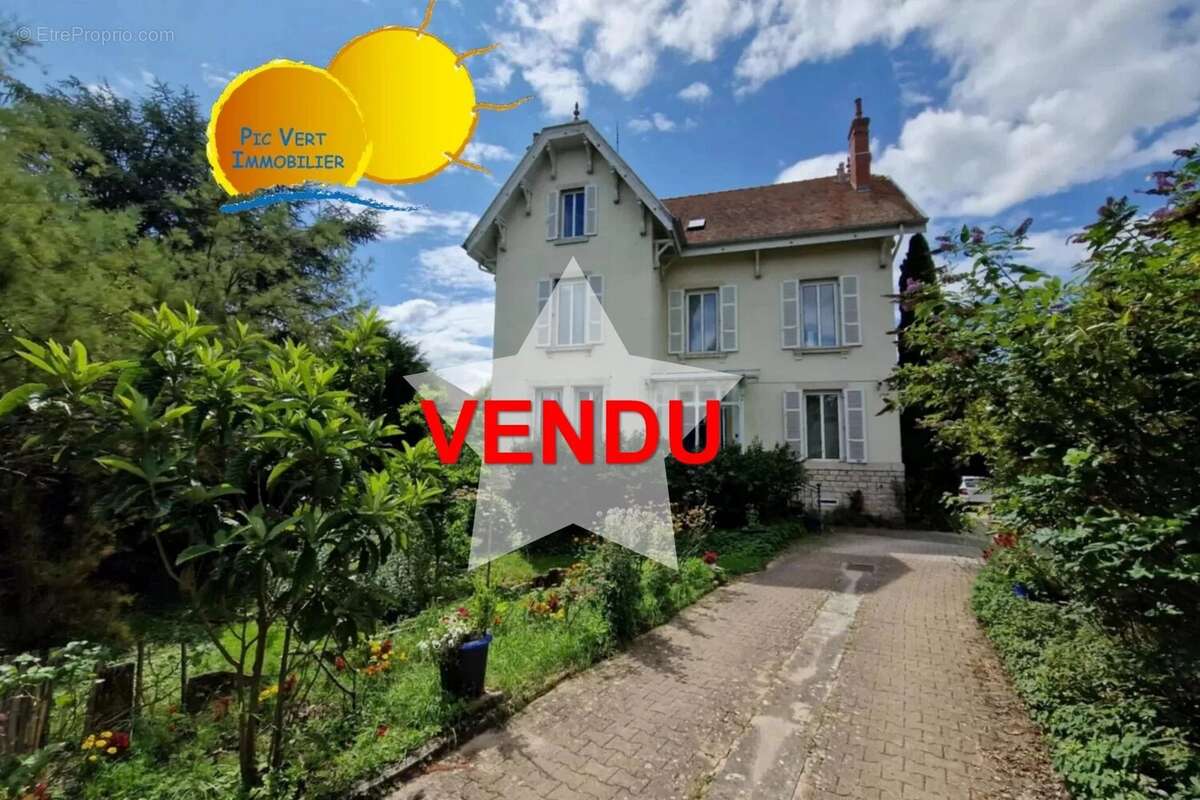 Maison à AUXONNE