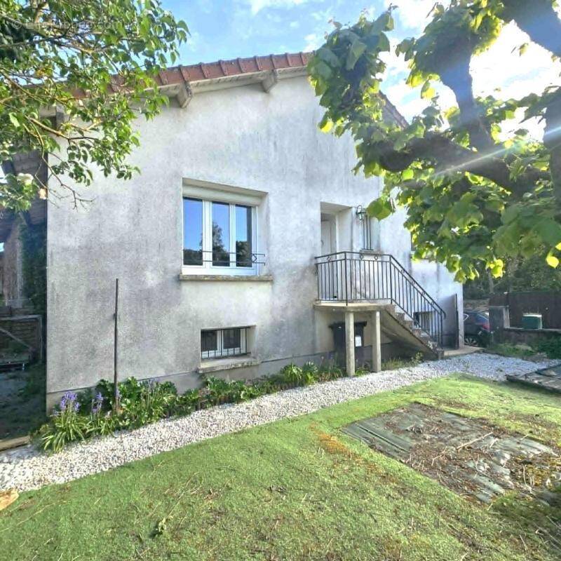 Maison à BOSMIE-L'AIGUILLE