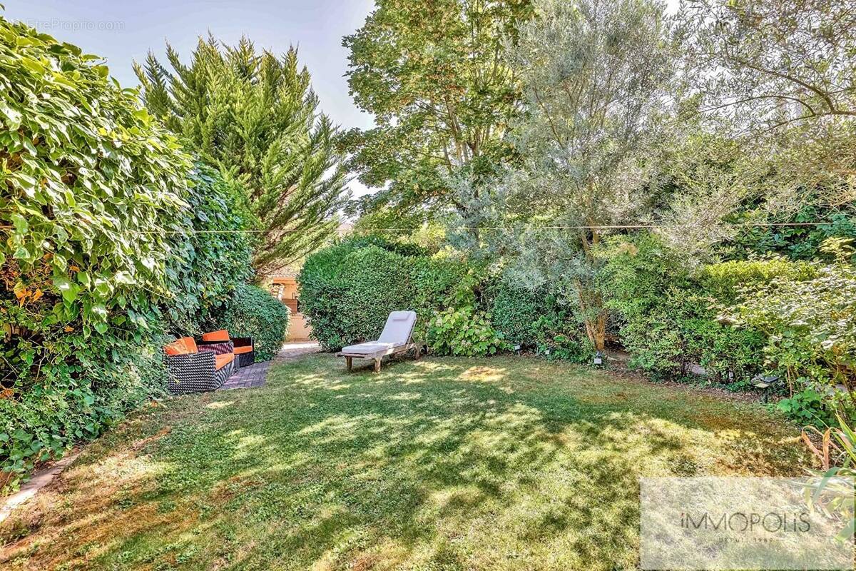 Maison à RUEIL-MALMAISON