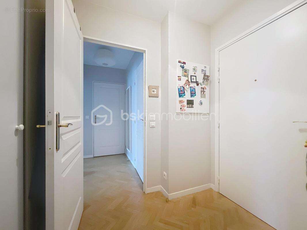 Appartement à LE PLESSIS-TREVISE