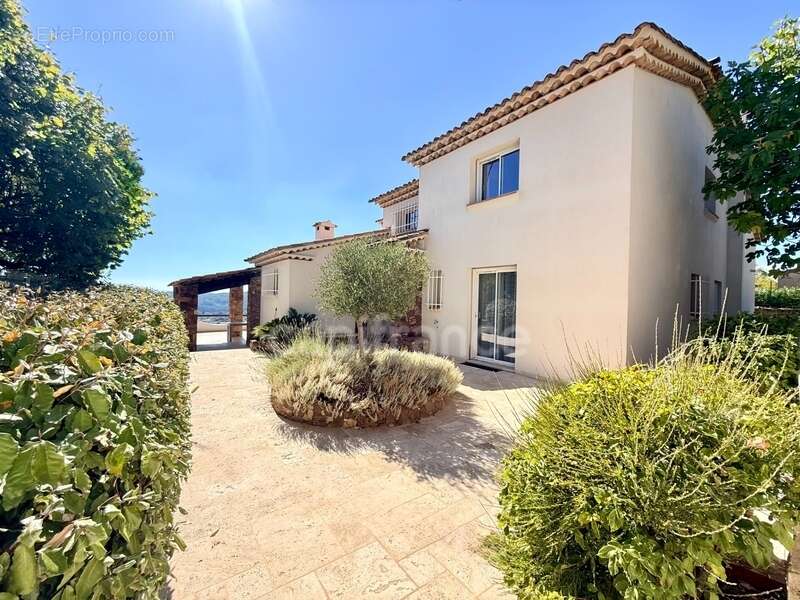 Maison à DRAGUIGNAN