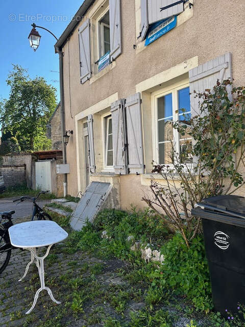 Maison à POULANGY