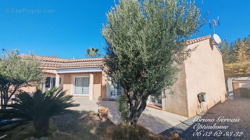 Maison à COURNONSEC