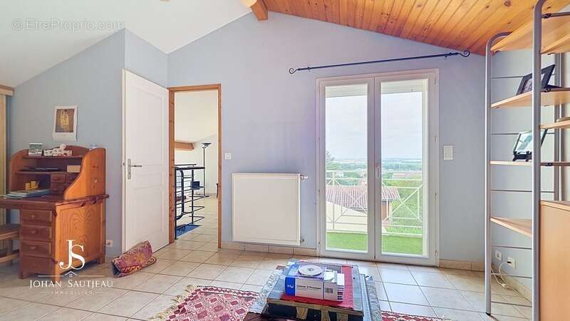 RAMONVILLE-SAINT-AGNE — Superbe maison familiale avec vue panoramique exceptionnelle - photo 14
