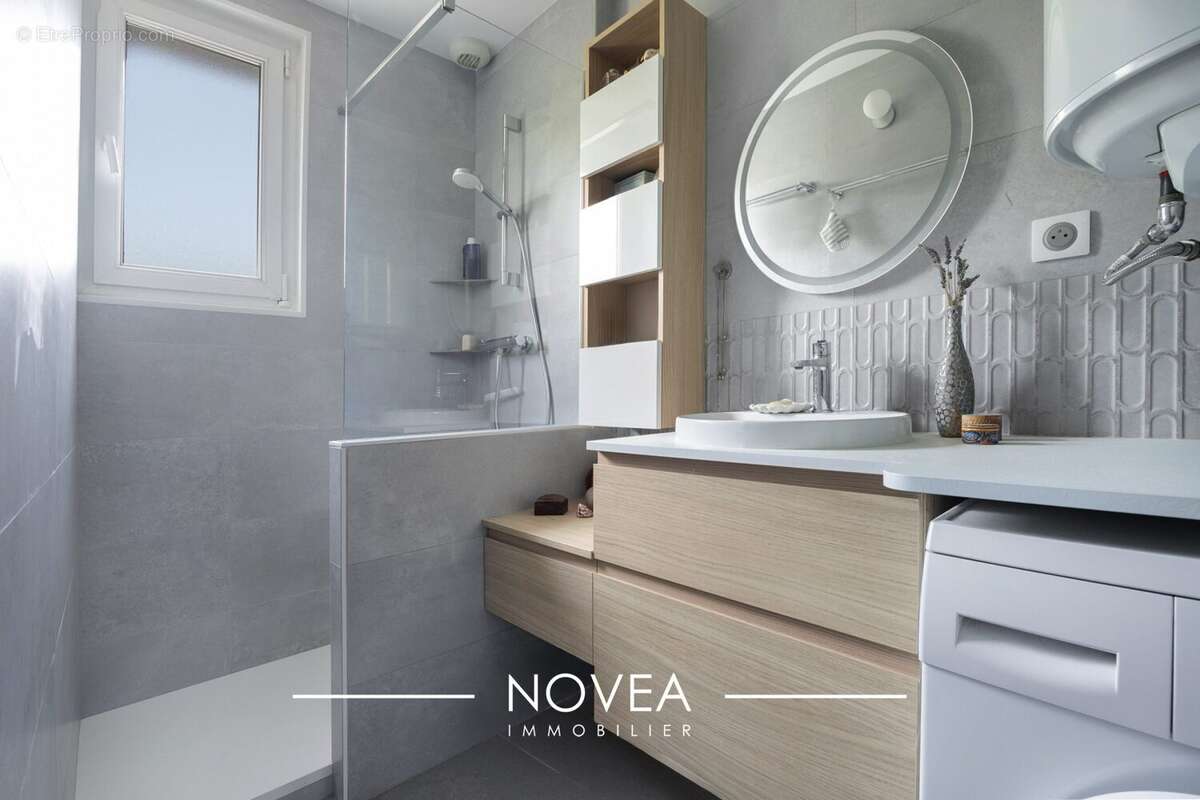 Appartement à LYON-9E