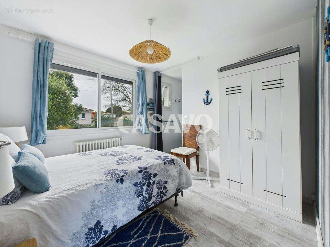Vente Maison 4 pièces de 138m² - 33370 Pompignac - photo 9