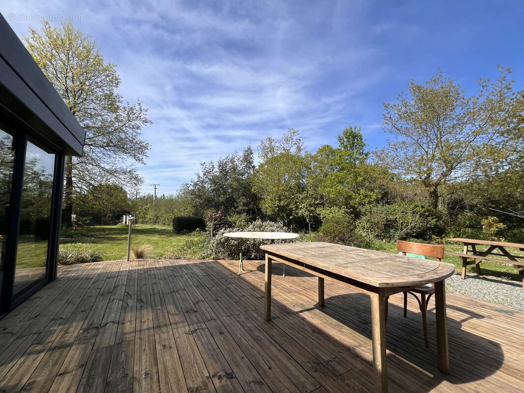 Maison à LES CLOUZEAUX