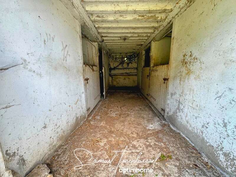 Maison à CROISSANVILLE