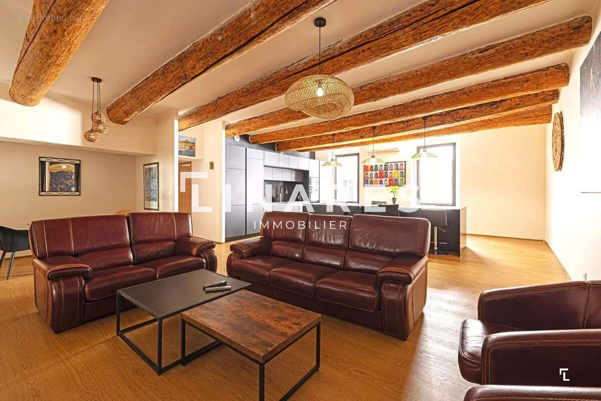 Appartement à MARSEILLE-1E