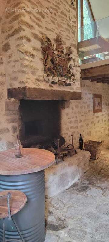 Maison à DUN-LE-PALESTEL