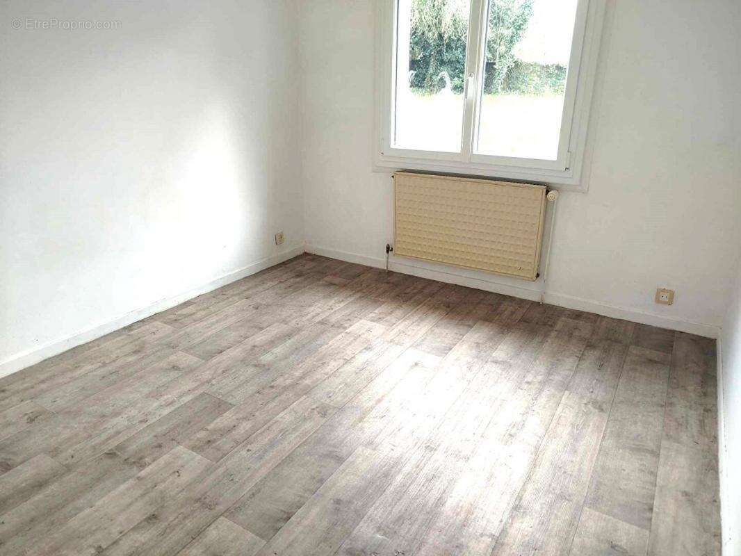 Maison à SEGLIEN