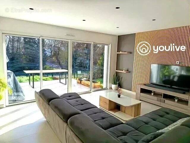 Maison à LE GIROUARD