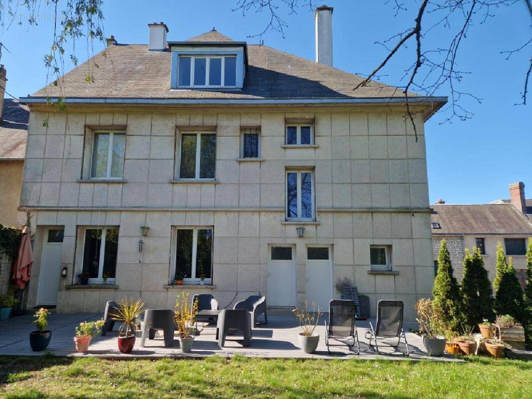 Maison à LA LOUPE