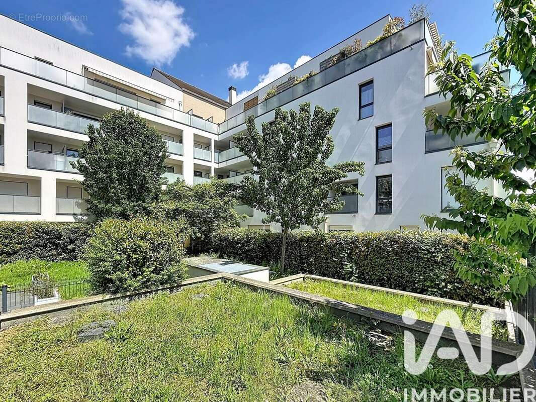 Photo 9 - Appartement à JOUY-LE-MOUTIER