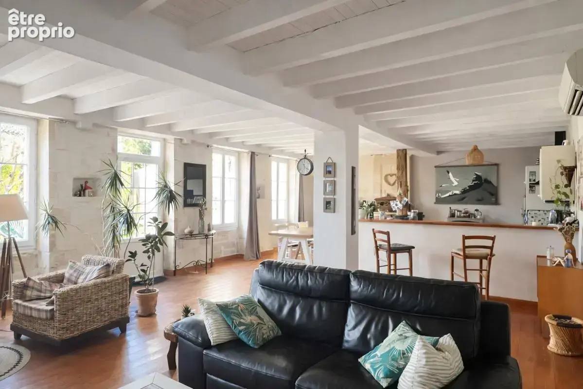 Maison à LE CHAY