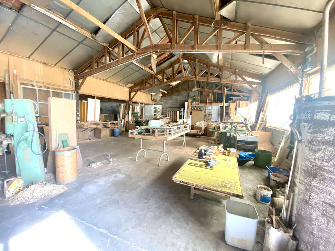 Maison avec dépendances sur un terrain de 2 180 m2   Fort potentiel - photo 15