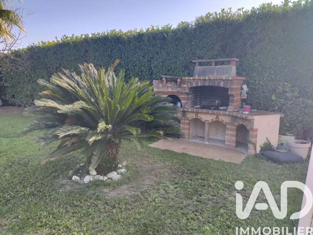 Photo 2 - Maison à SORGUES